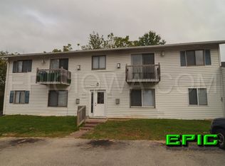 1226 O Avenue Pl NE, Cedar Rapids, IA 52402