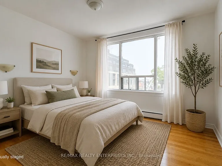 488 Logan Ave — Photo 8