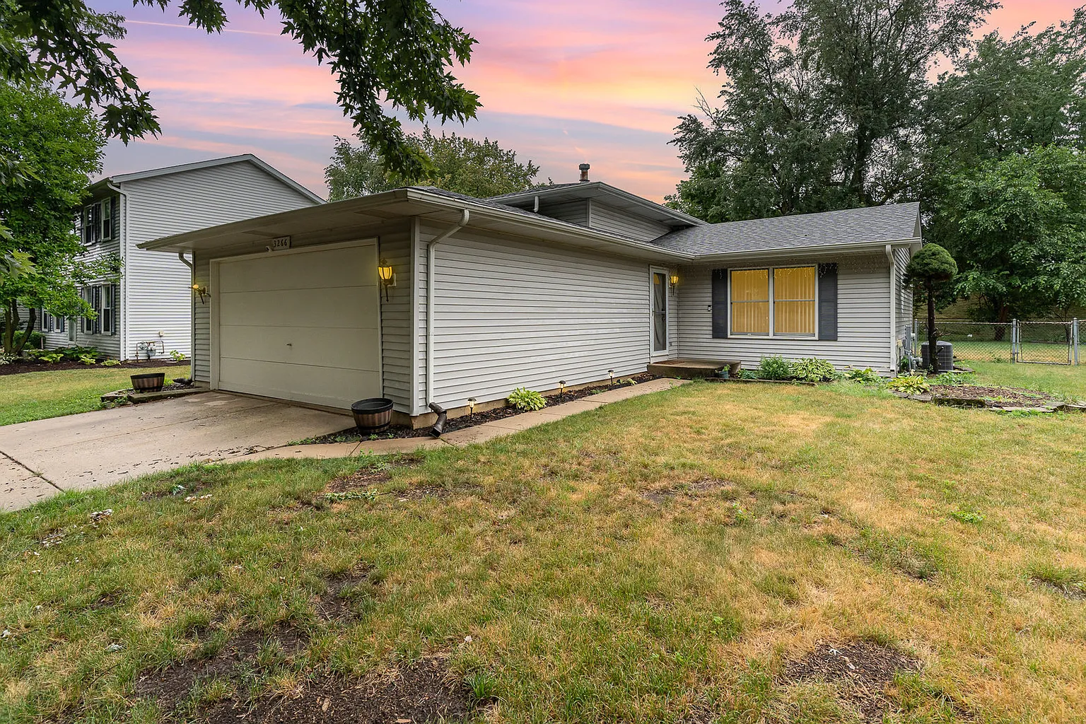 3266 Cathy Dr photo 1