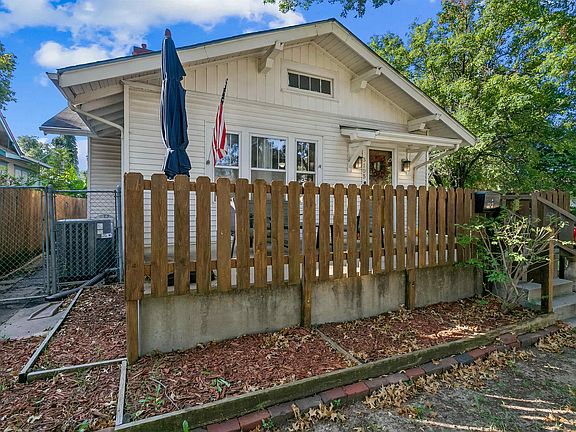 2nd image of 3103 E English St