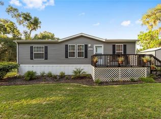 8633 E Hooker Pl, Floral City, FL 34436