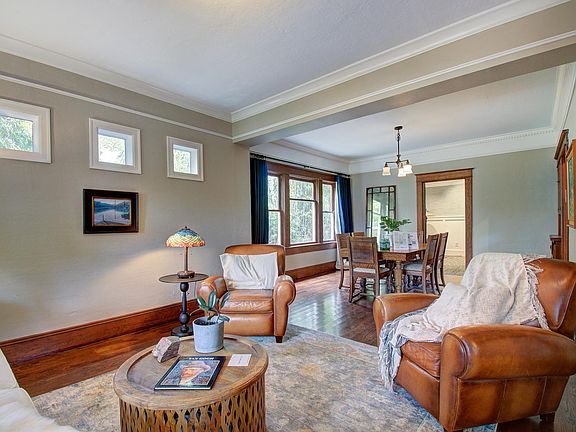 3rd image of 715 SE Century Blvd #1