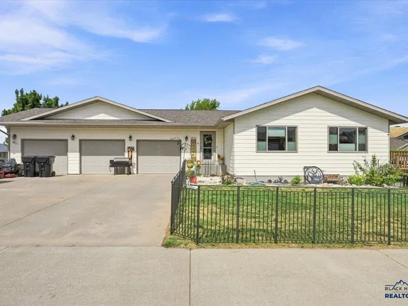 3506 Roughlock Ln, Spearfish, SD 57783