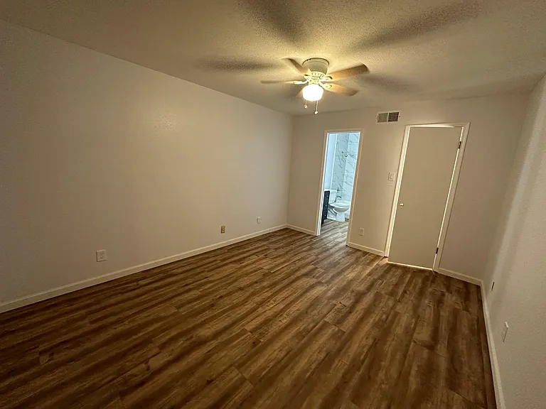 9700 Leawood Blvd #1404 — Photo 6