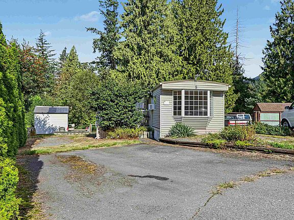 3rd image of 2216 Lougheed Hwy #5
