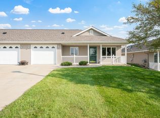 209 Clubhouse Dr NE, Stewartville, MN 55976