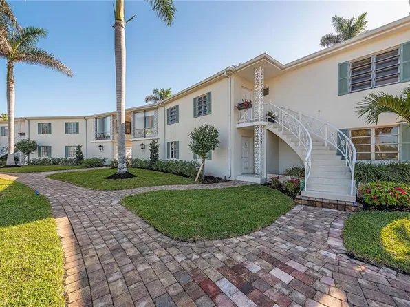 1568 Gulf Shore BLVD N #4, NAPLES, FL 34102