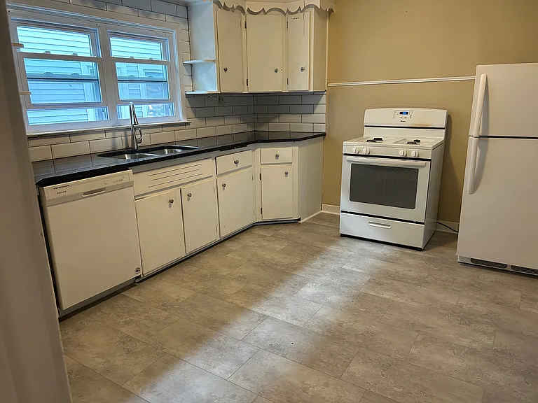 65 Narragansett Rd #1 — Photo 2