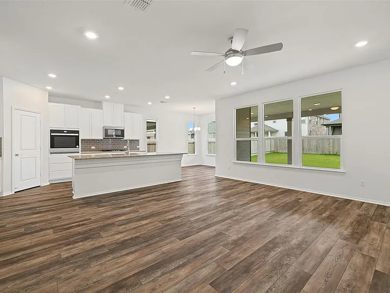 3643 Sorriso Ln — Photo 2