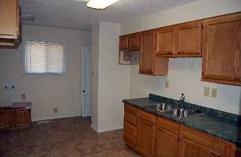 4th image of 3615 Beatty Ave