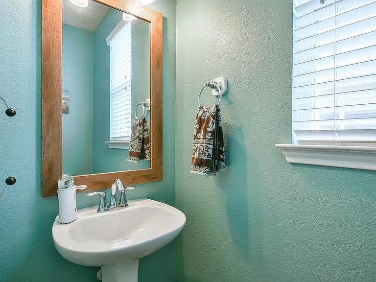 15414 Kaston Dr — Photo 24