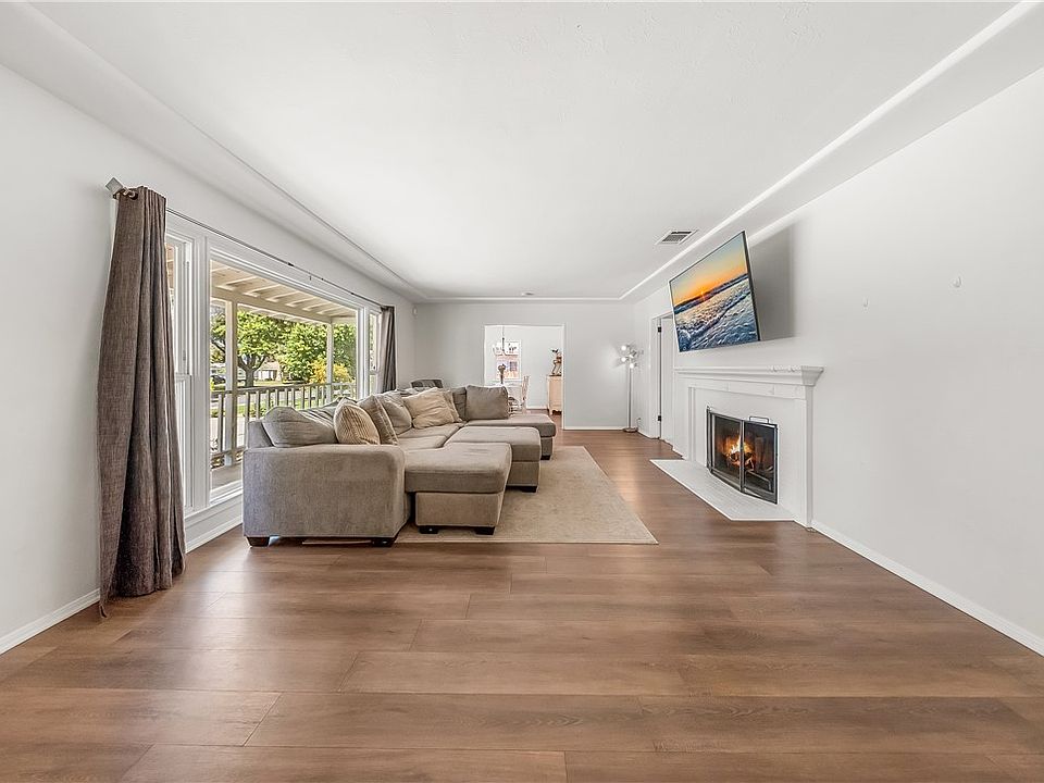 1st image of 9684 Sharon Ave