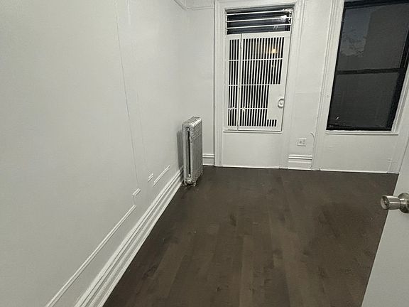 4th image of 434 W 164th St #19