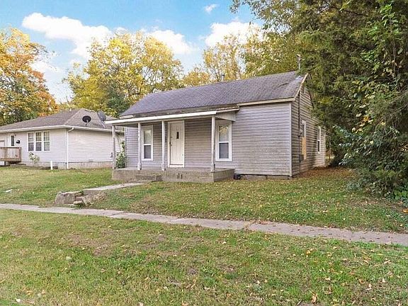 3rd image of 906 E Garfield Street