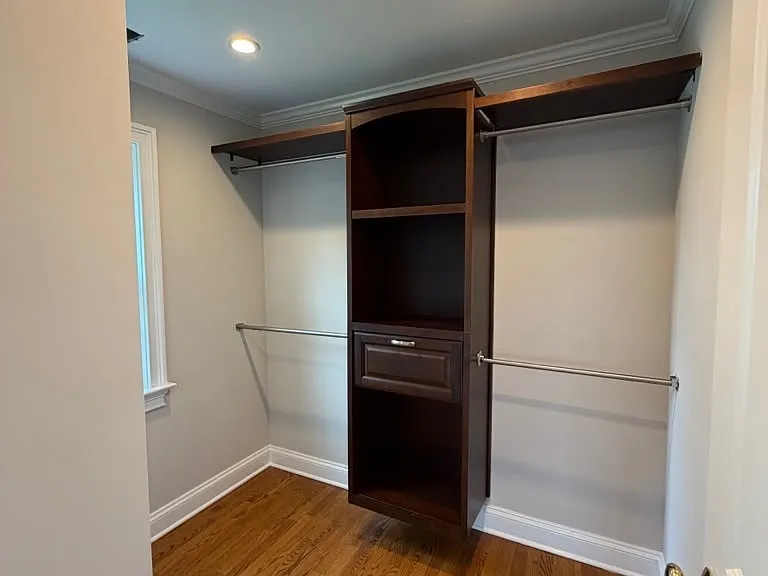 560 Old Town Rd — Photo 15