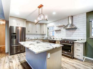 3910 Strathmoor Dr, Dayton, OH 45429