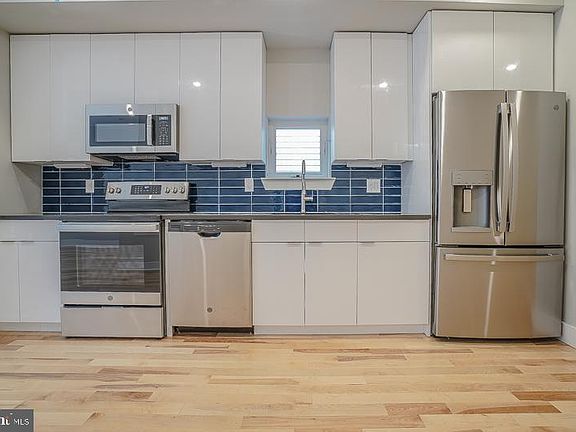 3rd image of 2009 E Susquehanna Ave Floor 3