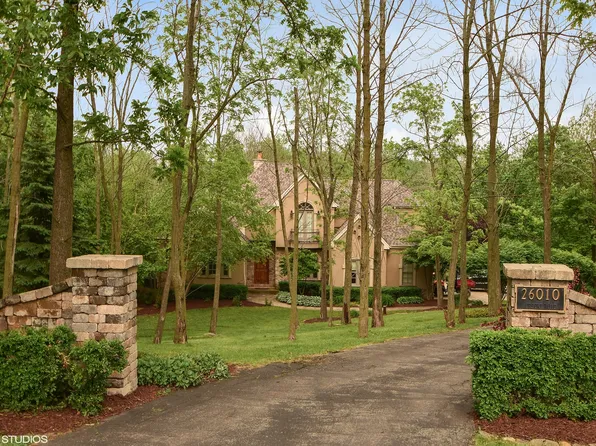 26010 W Airport Rd, Minooka, IL 60447