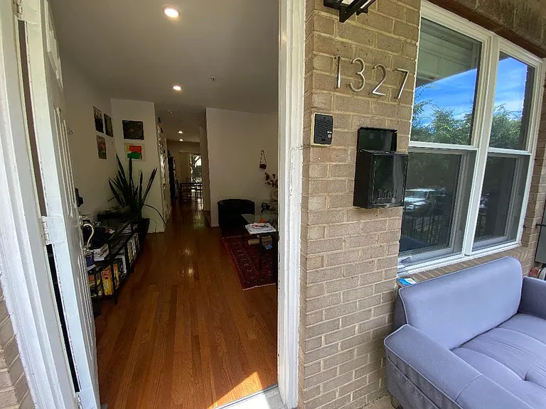 1327 Belmont St NW — Photo 25