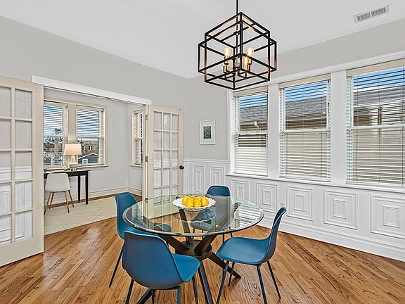 4th image of 3515 W Medill Ave #3