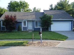 872 Nero Ct, Carmel, IN