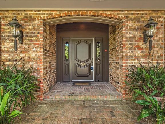 3rd image of 714 Stonelake Dr