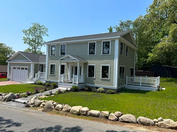 27 Jerdens Ln, Rockport, MA 01966