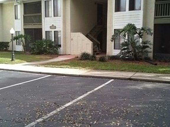 3rd image of 3504 Sable Palm Ln #04287bd8a