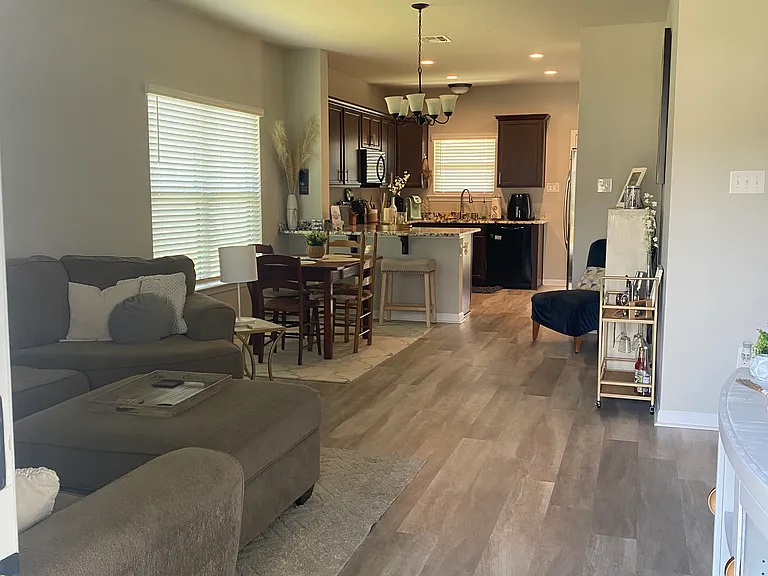 41667 Nakiah Dr — Photo 2