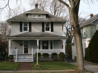 21 John St, Red Bank, NJ 07701
