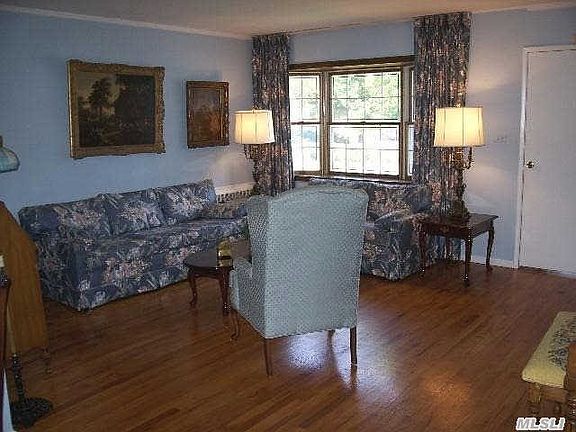 2nd image of 26 Elderberry Ln