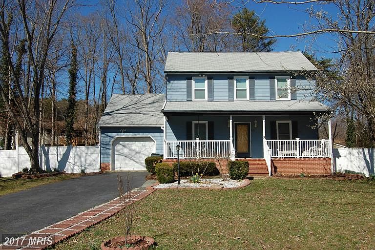 1st image of 610 Casey Pl