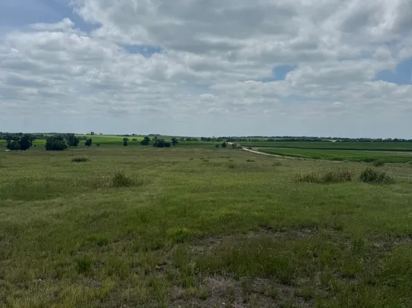 509 County Road 378, Lott, TX 76656