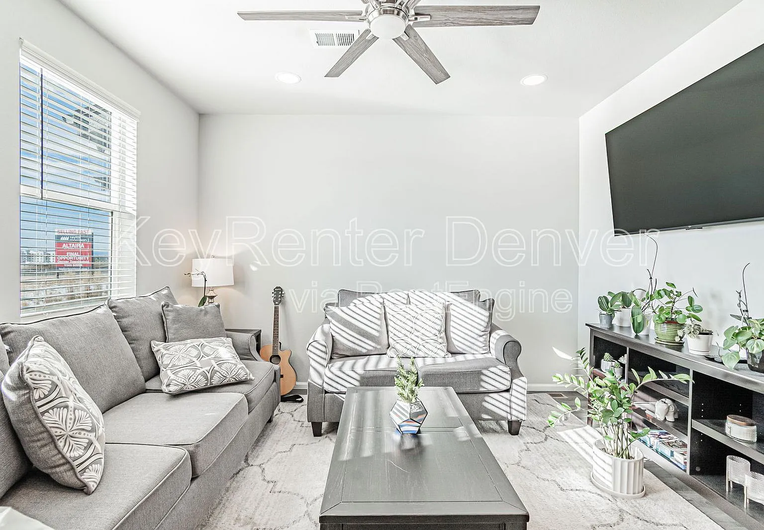 2 bed, 2.5 bath, 1248 sqft, $2,400 — Photo 2