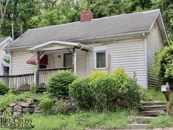 389 Falling Run Rd, Morgantown, WV 26505