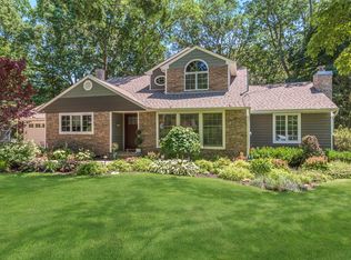 6 Carlson Ct, Kings Park, NY 11754