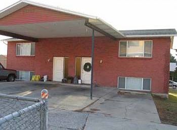 2nd image of 303 Cherry Hill Dr