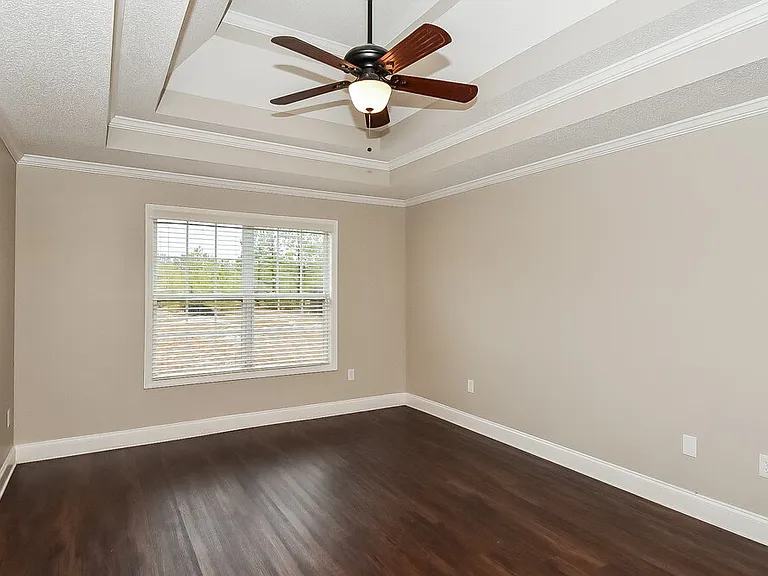 240 Raleigh Way — Photo 8