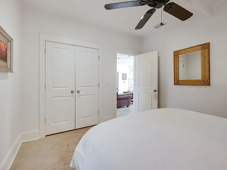 190 Lakewood Dr — Photo 12
