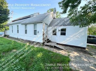 16 Dennis Ave SE, Grand Rapids, MI 49506