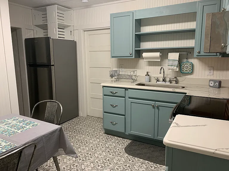 234 W Carolina Ave — Photo 5
