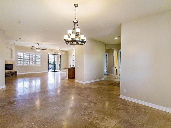 3rd image of 10308 W Mustang Dr