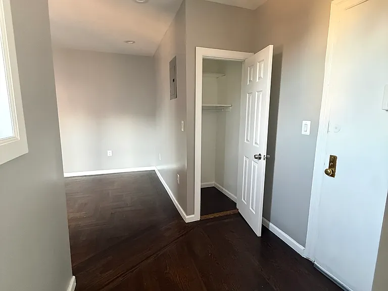 1035 Woodycrest Ave #3 — Photo 4