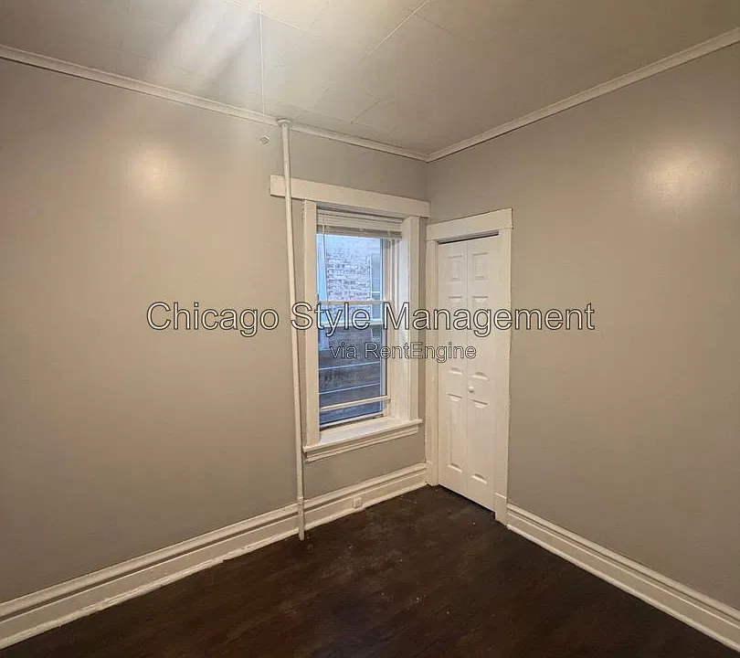 7421 S Dante Ave #1