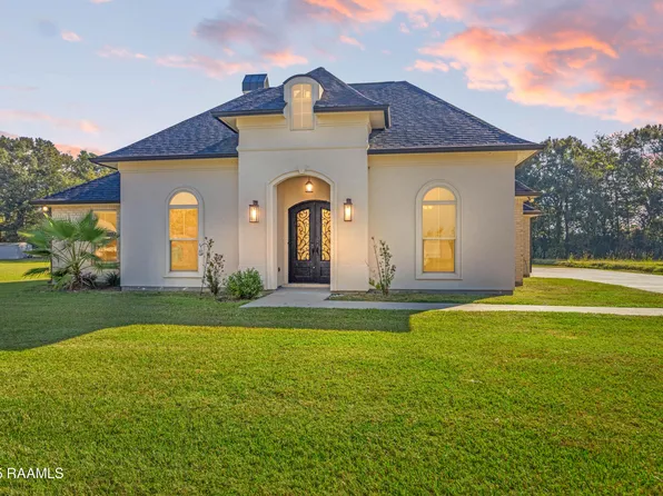 288 Christian Point Rd, Opelousas, LA 70570