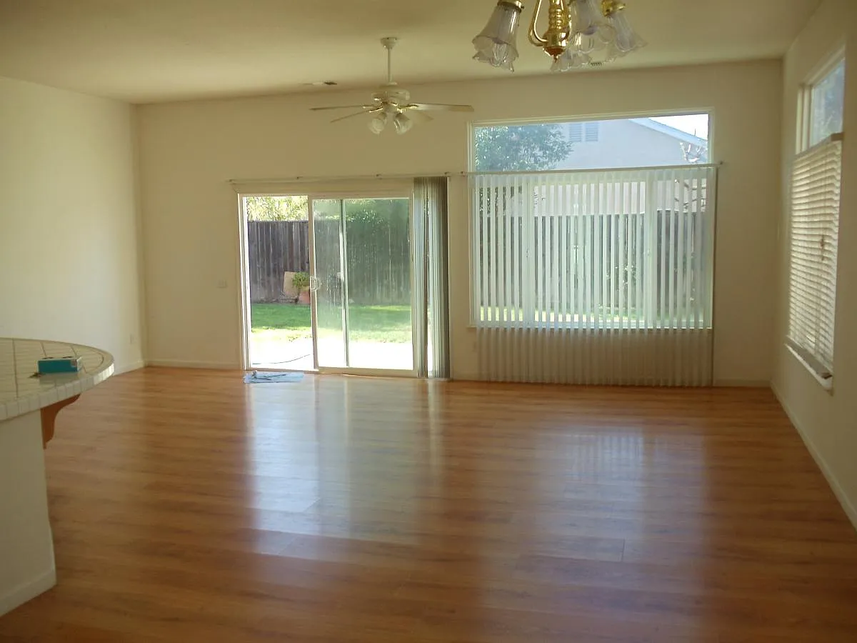 131 Legacy Street — Photo 4