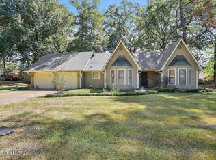 1479 Tracewood Dr, Jackson, MS 39211