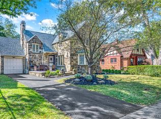 31 Danbury Ln, Buffalo, NY 14217