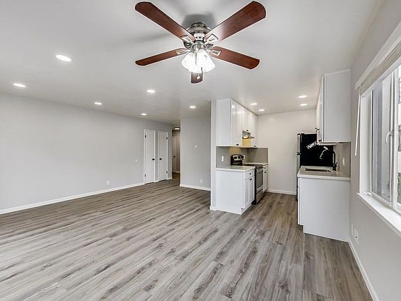3rd image of 210 Athol Ave APT 7