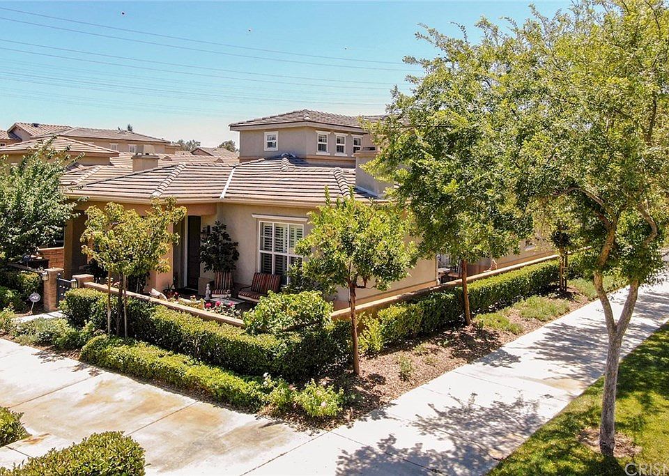1st image of 23828 Laurel Oak Ct